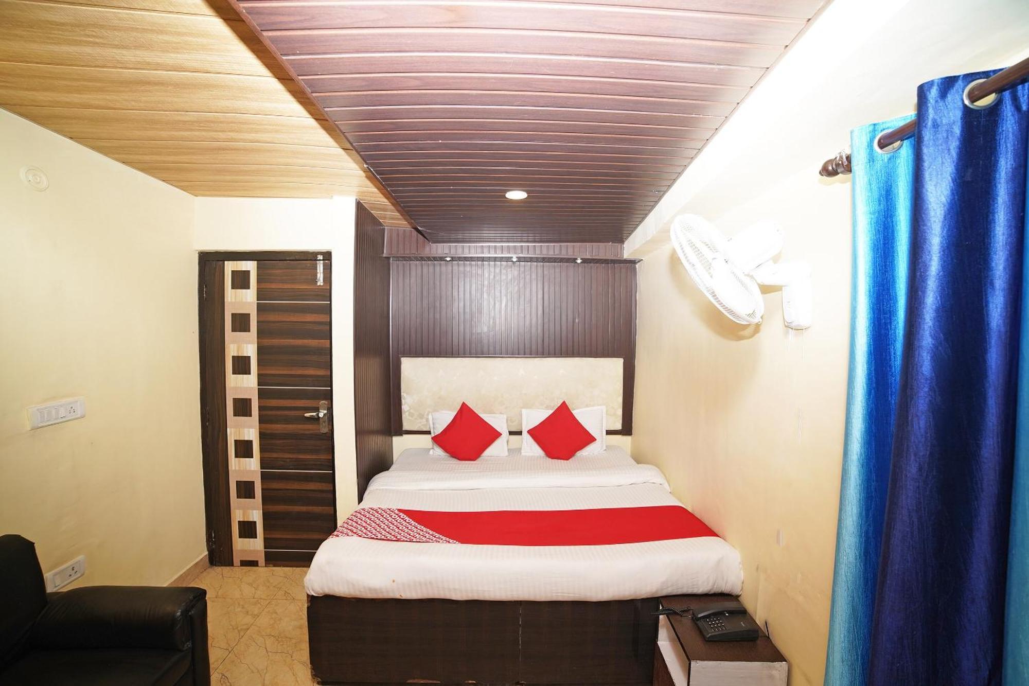 Oyo Flagship 8594 Golden Nest Hotel Nainital Luaran gambar