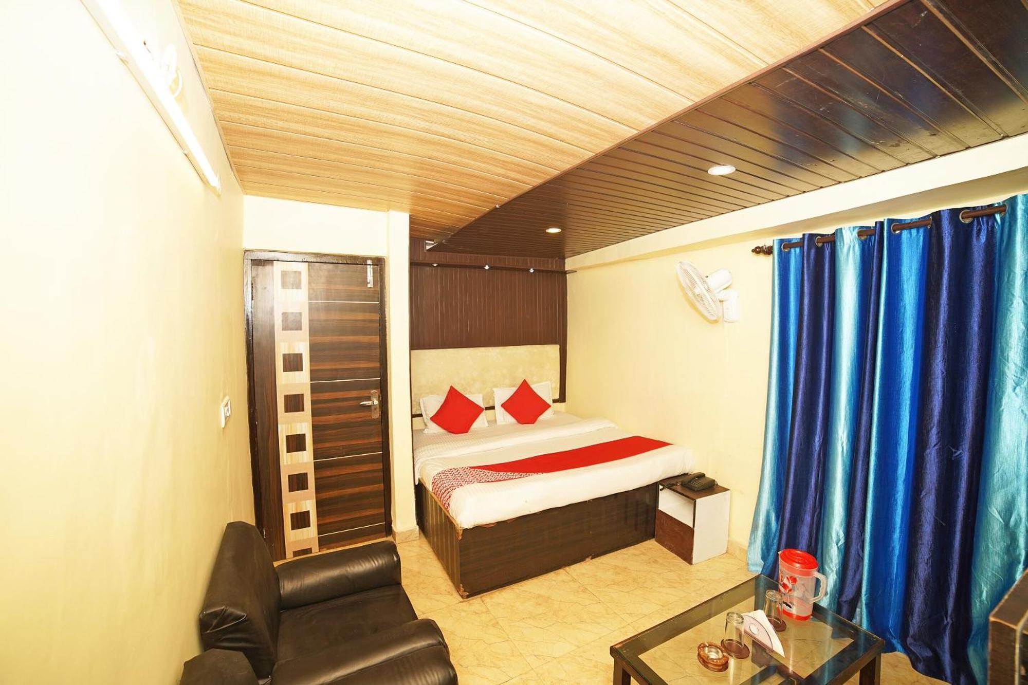 Oyo Flagship 8594 Golden Nest Hotel Nainital Luaran gambar