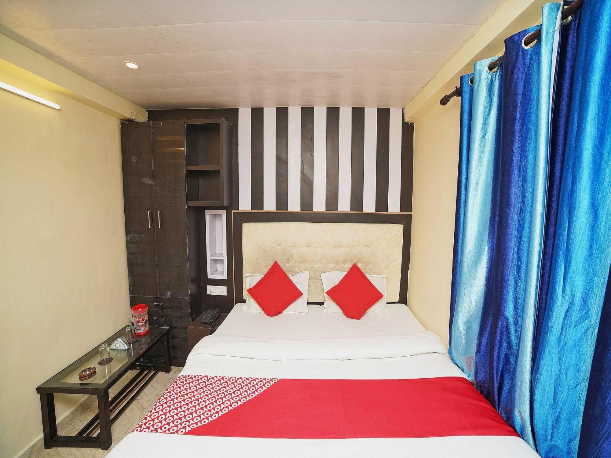 Oyo Flagship 8594 Golden Nest Hotel Nainital Luaran gambar
