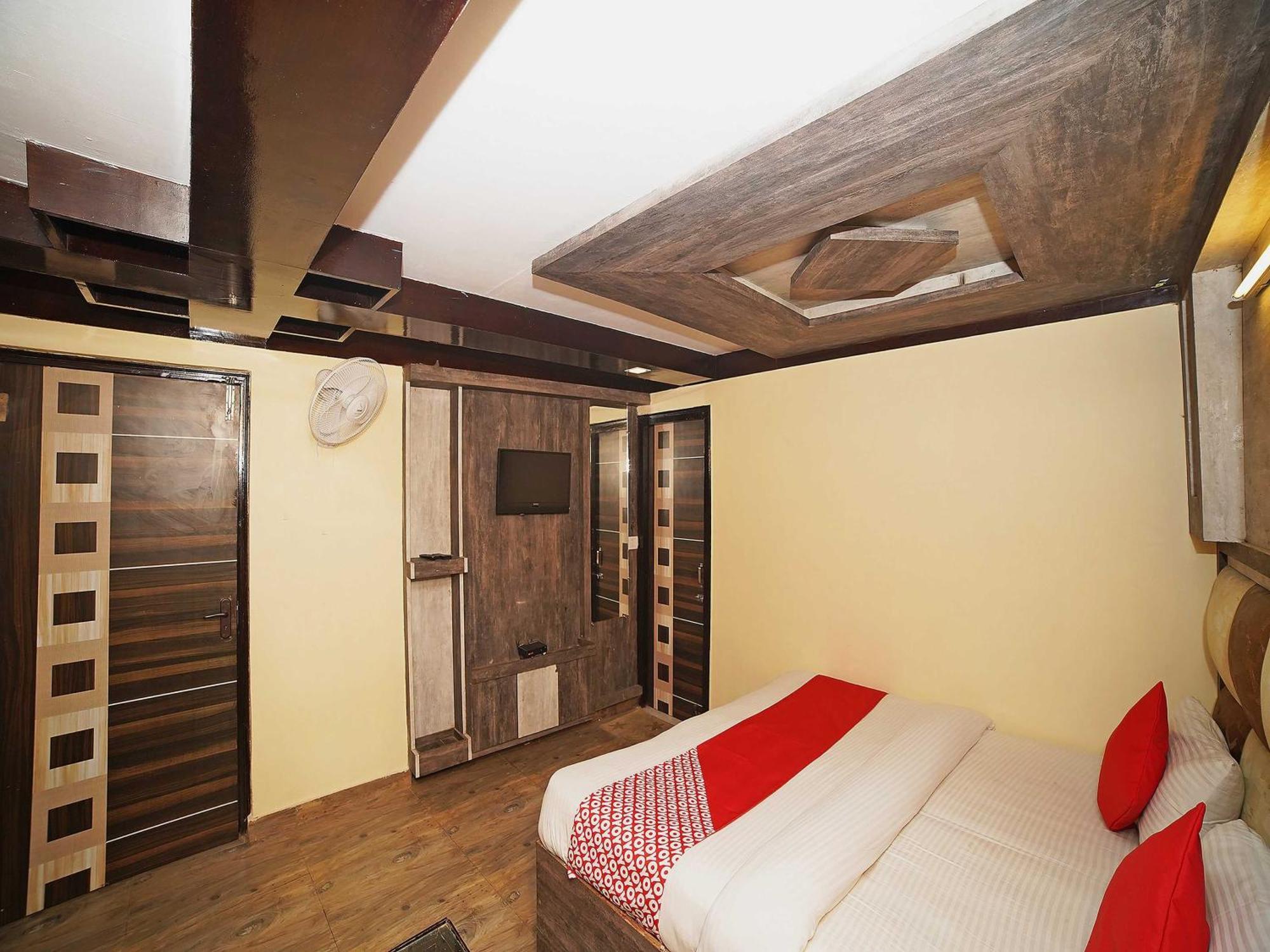 Oyo Flagship 8594 Golden Nest Hotel Nainital Luaran gambar